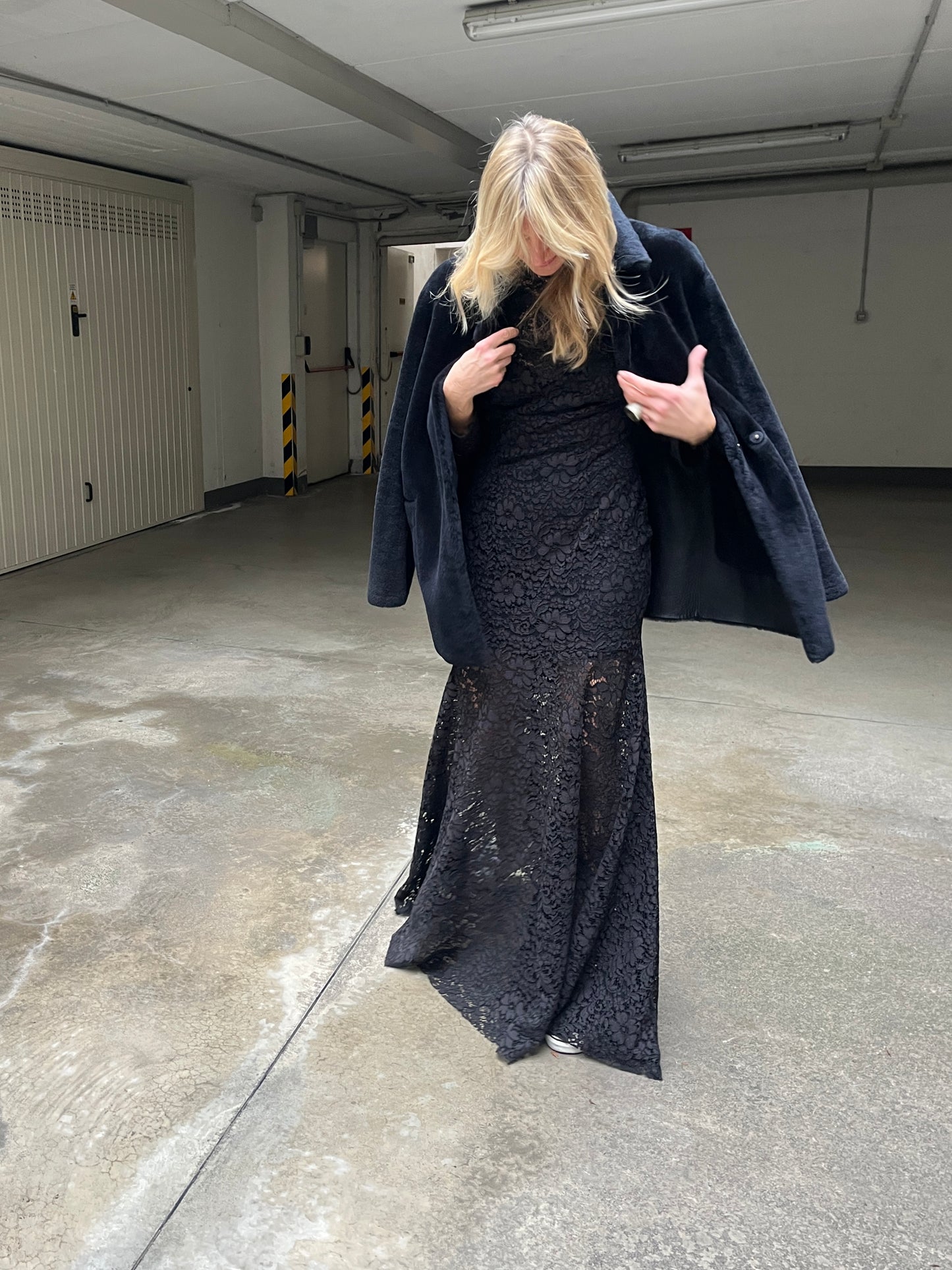 Abito pizzo nero