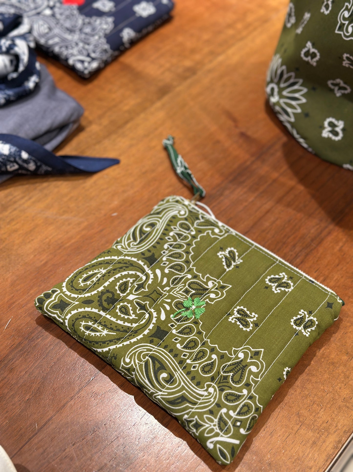 Pochette verde