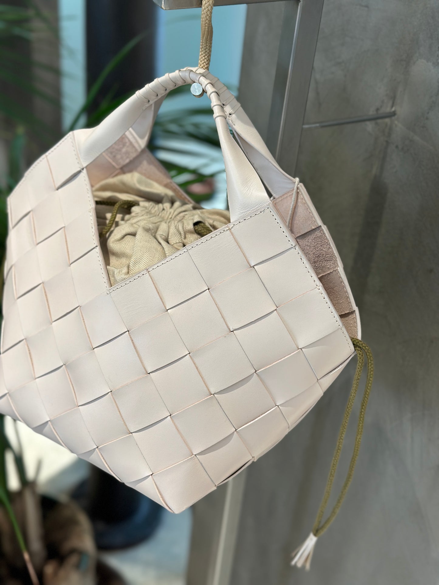 Borsa intreccio latte
