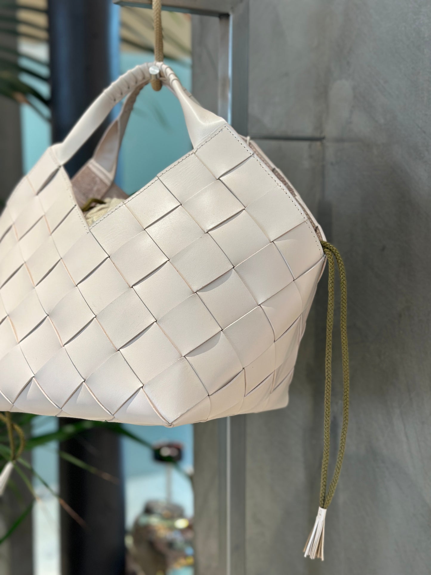 Borsa intreccio latte
