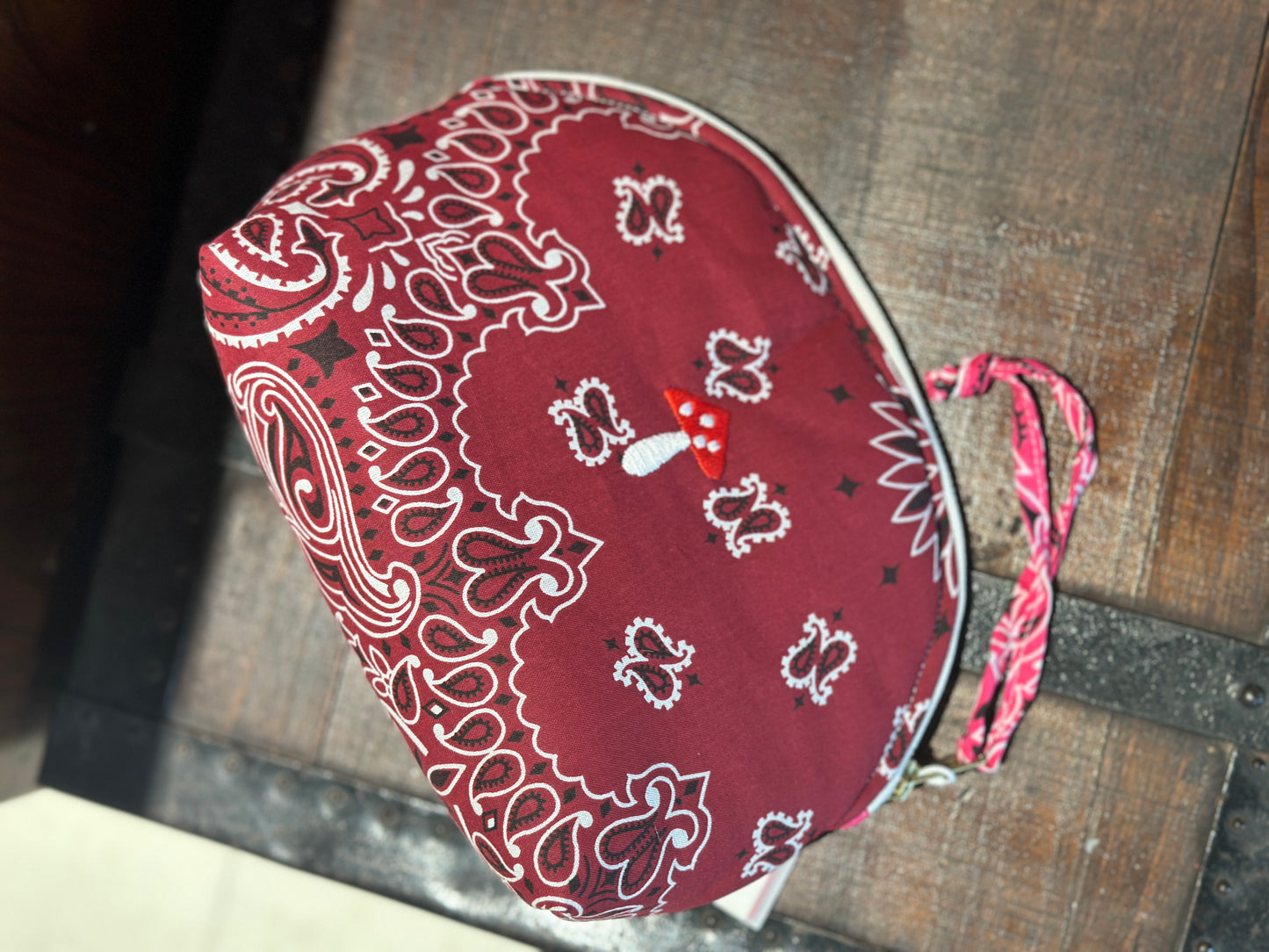 Trousse bordeaux