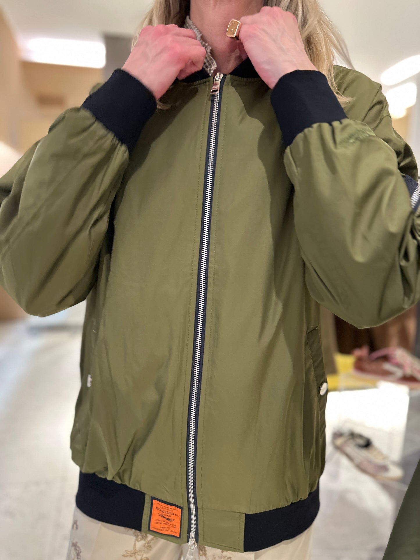 Bomber lungo military