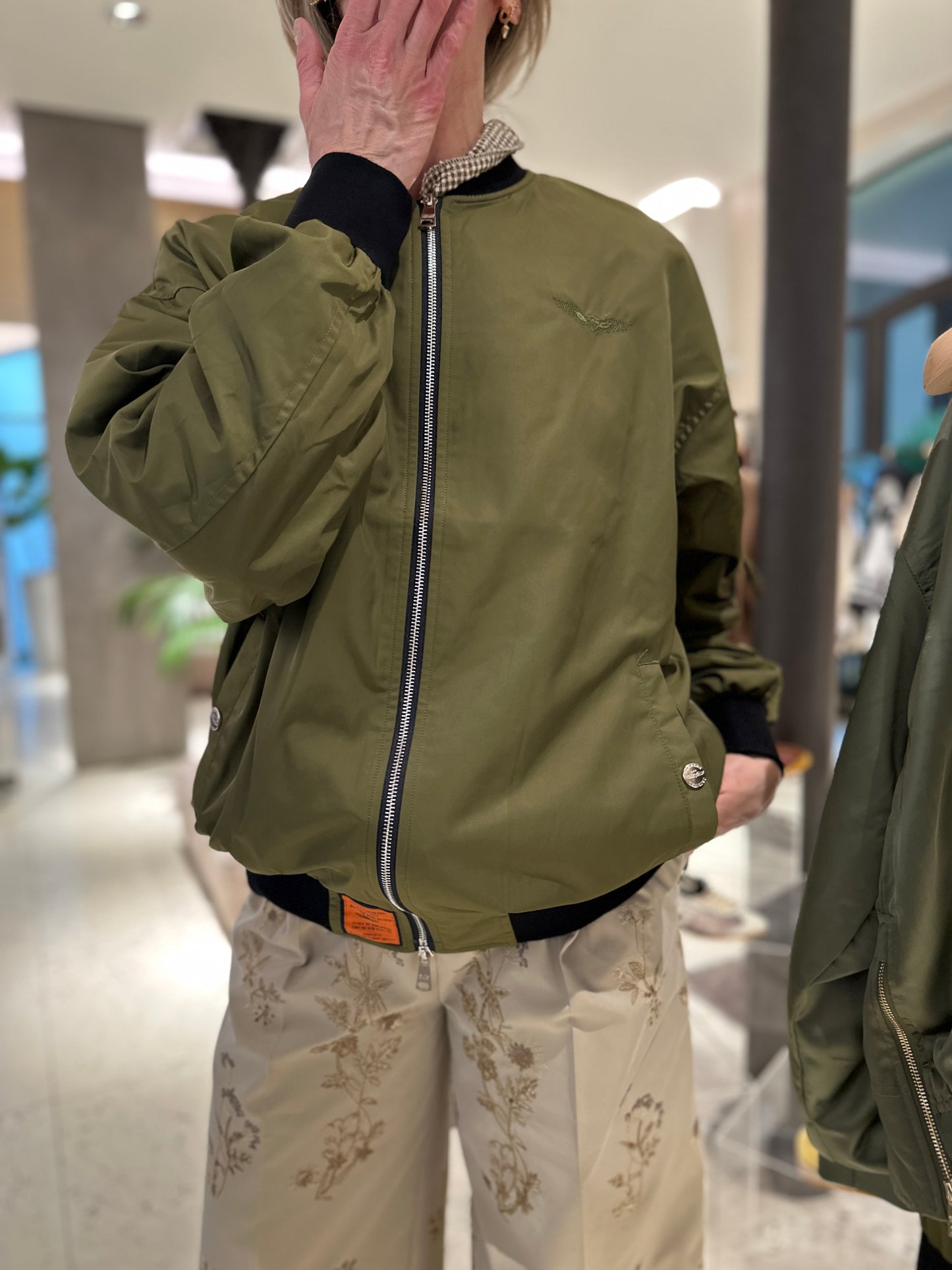 Bomber lungo military