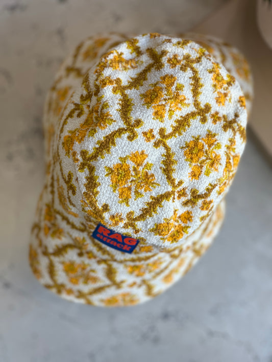 Cappello fiore giallo