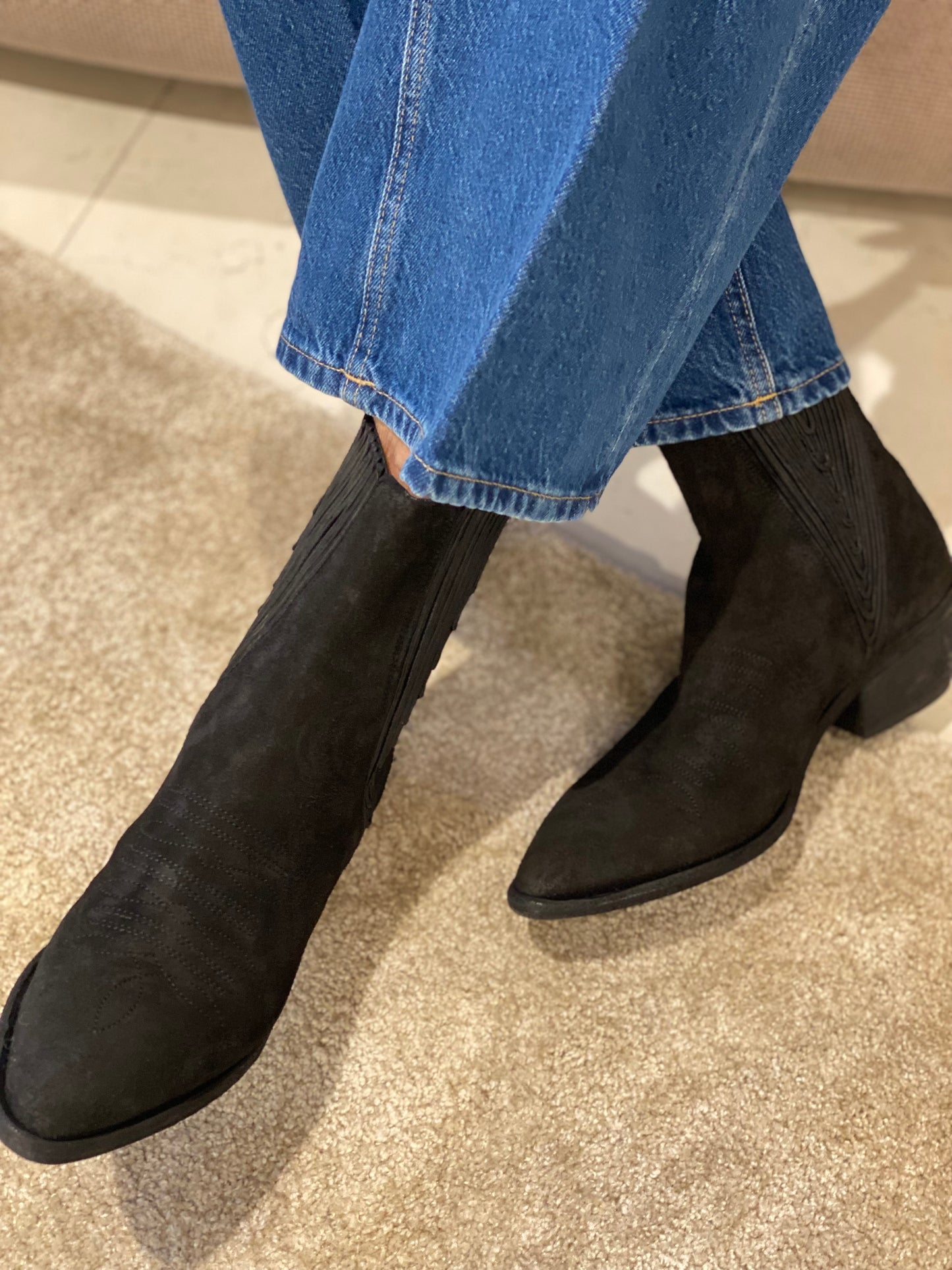 Stivaletto suede nero