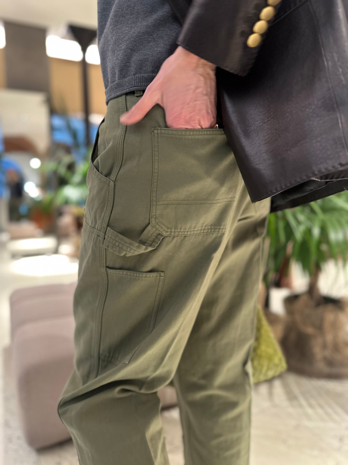 Pantalone worker